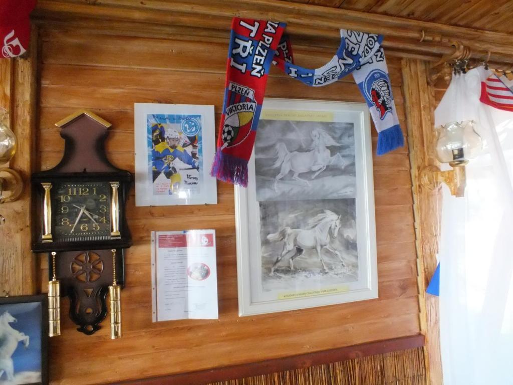 Bük 白马旅馆及餐厅酒店 外观 照片